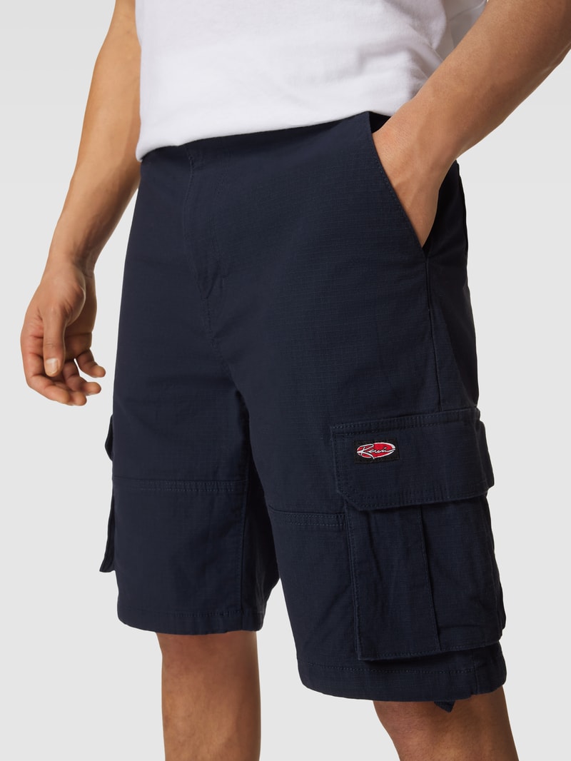 Cargoshorts mit Label-Detail in dunkelblau