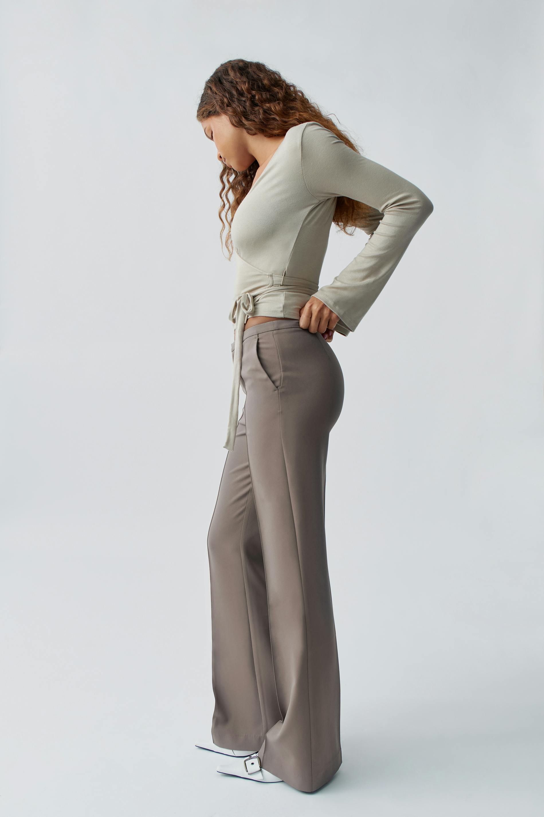 Mid waist bootcut trousers