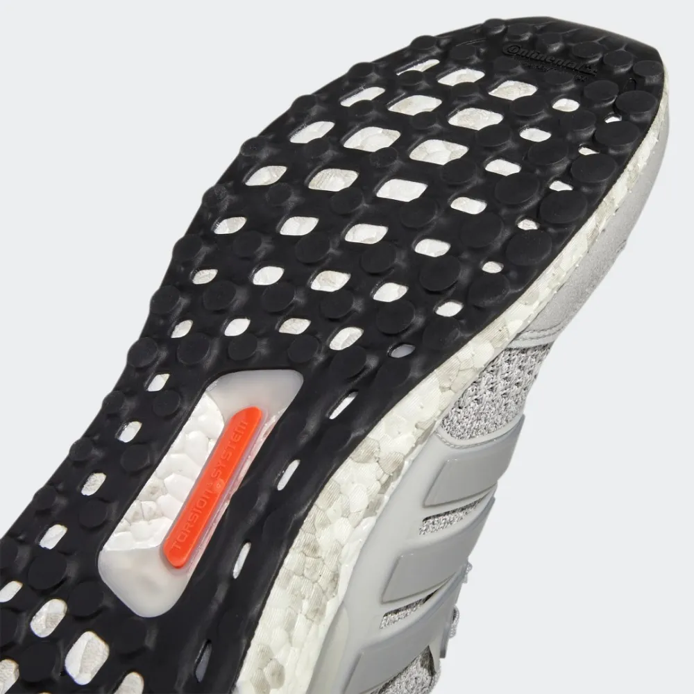 adidas Ultraboost 5.0 DNA GY8342 / grau