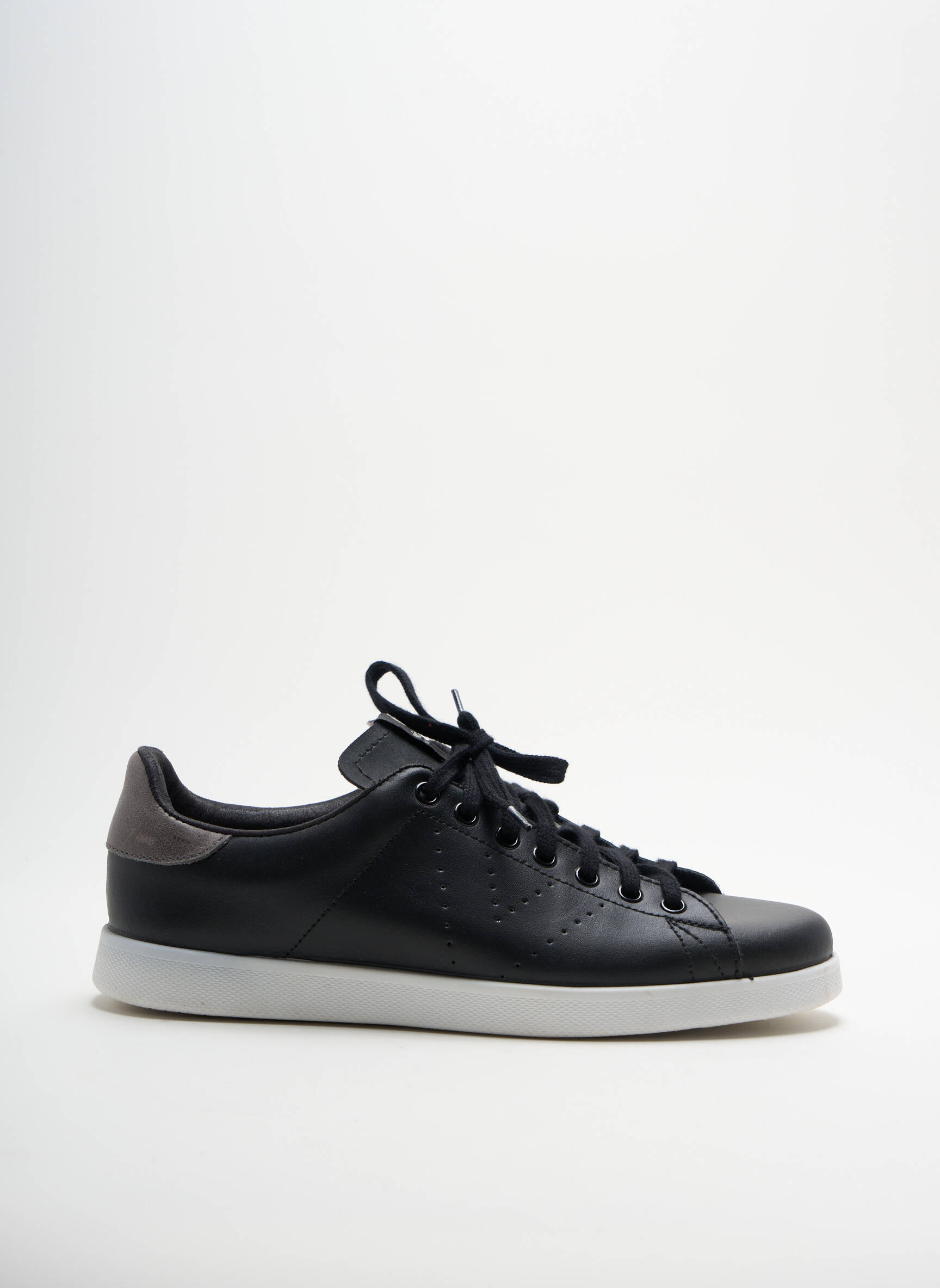 Victoria Baskets Femme couleur noir