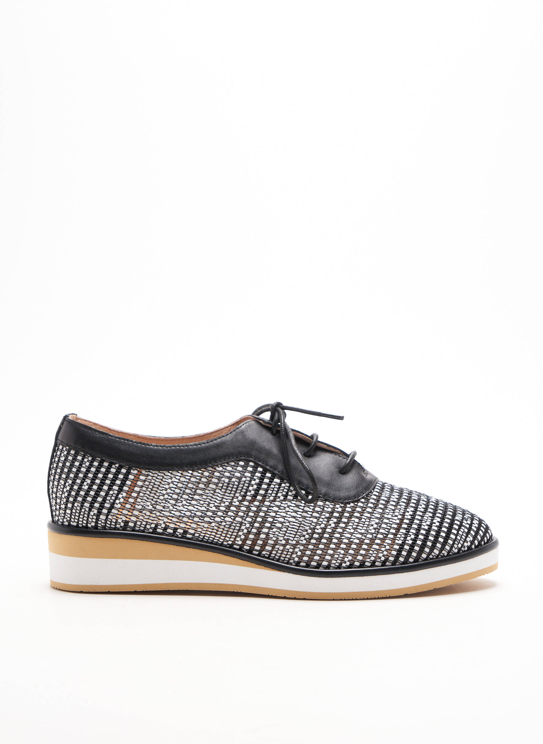 Fugitive By Francesco Rossi Derby Femme couleur noir