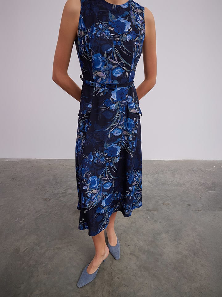 BGN Kleid in Dunkelblau günstig kaufen