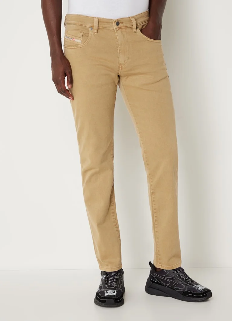Diesel 2019 D-rakenne