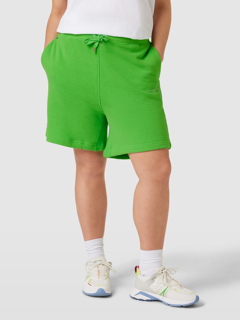 PLUS SIZE Sweatshorts mit seitlichen Eingrifftaschen in hellgrün