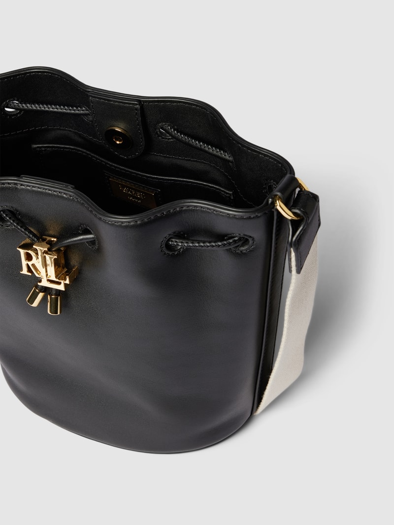 Bucket Bag mit Label-Detail Modell 'ANDIE' in schwarz