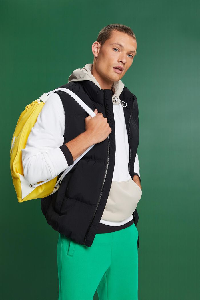 Nylon-Hoodie in abgenähtem Design