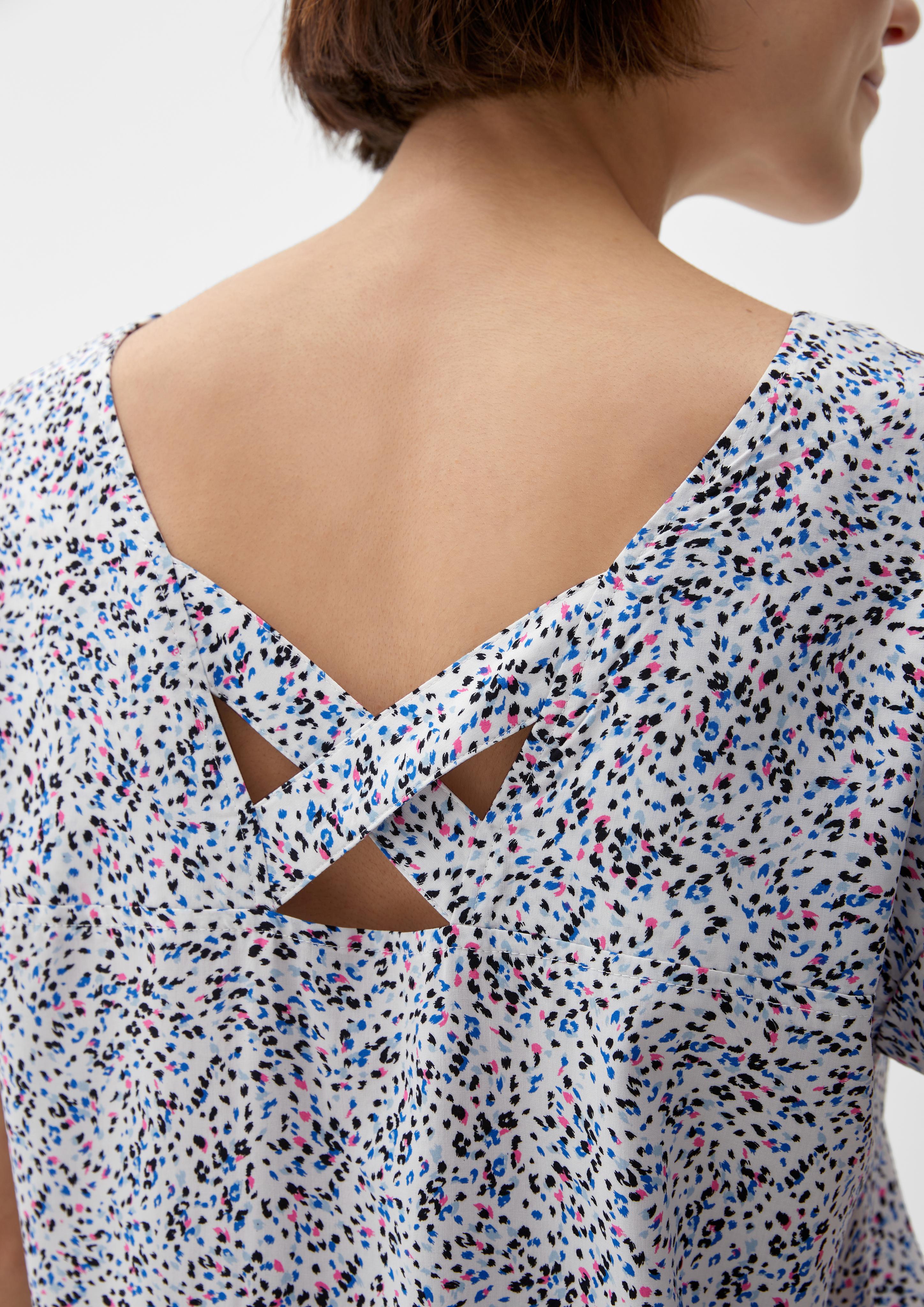 Viskosebluse mit Rückenausschnitt  2132617-02B6