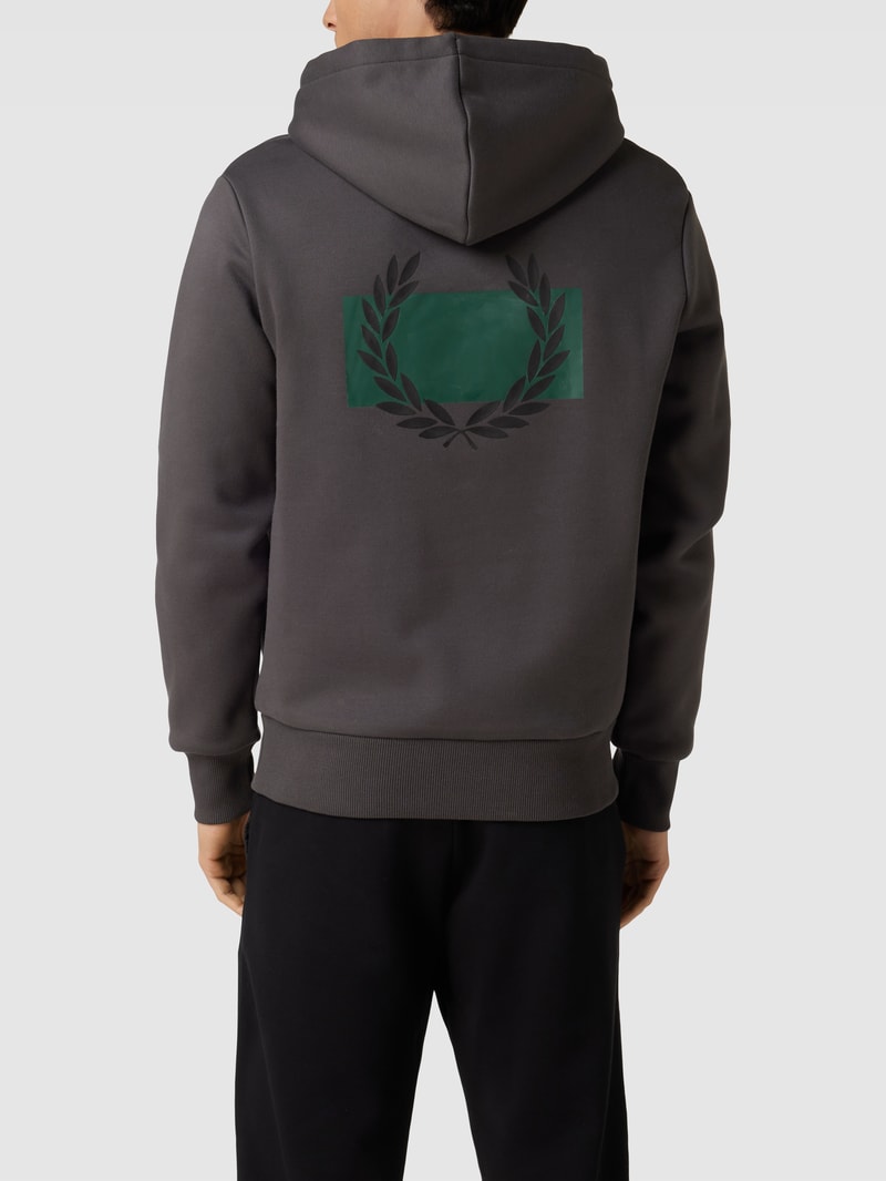 Hoodie mit Label-Design Modell 'Laurel' in graphit