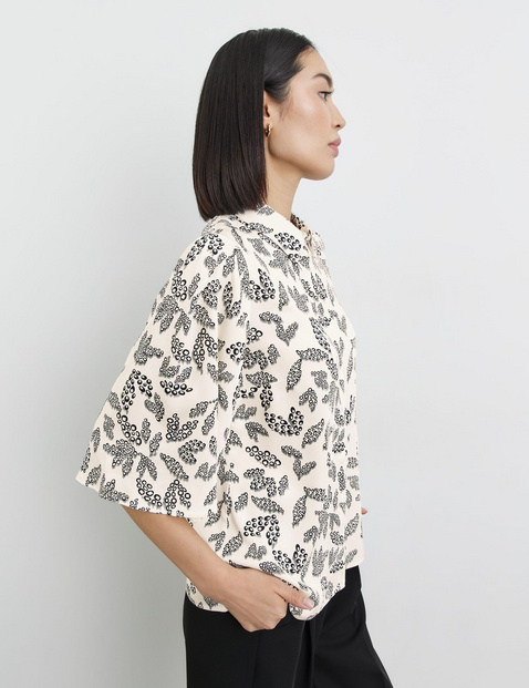 Satinbluse mit ausgestelltem 3/4 Arm