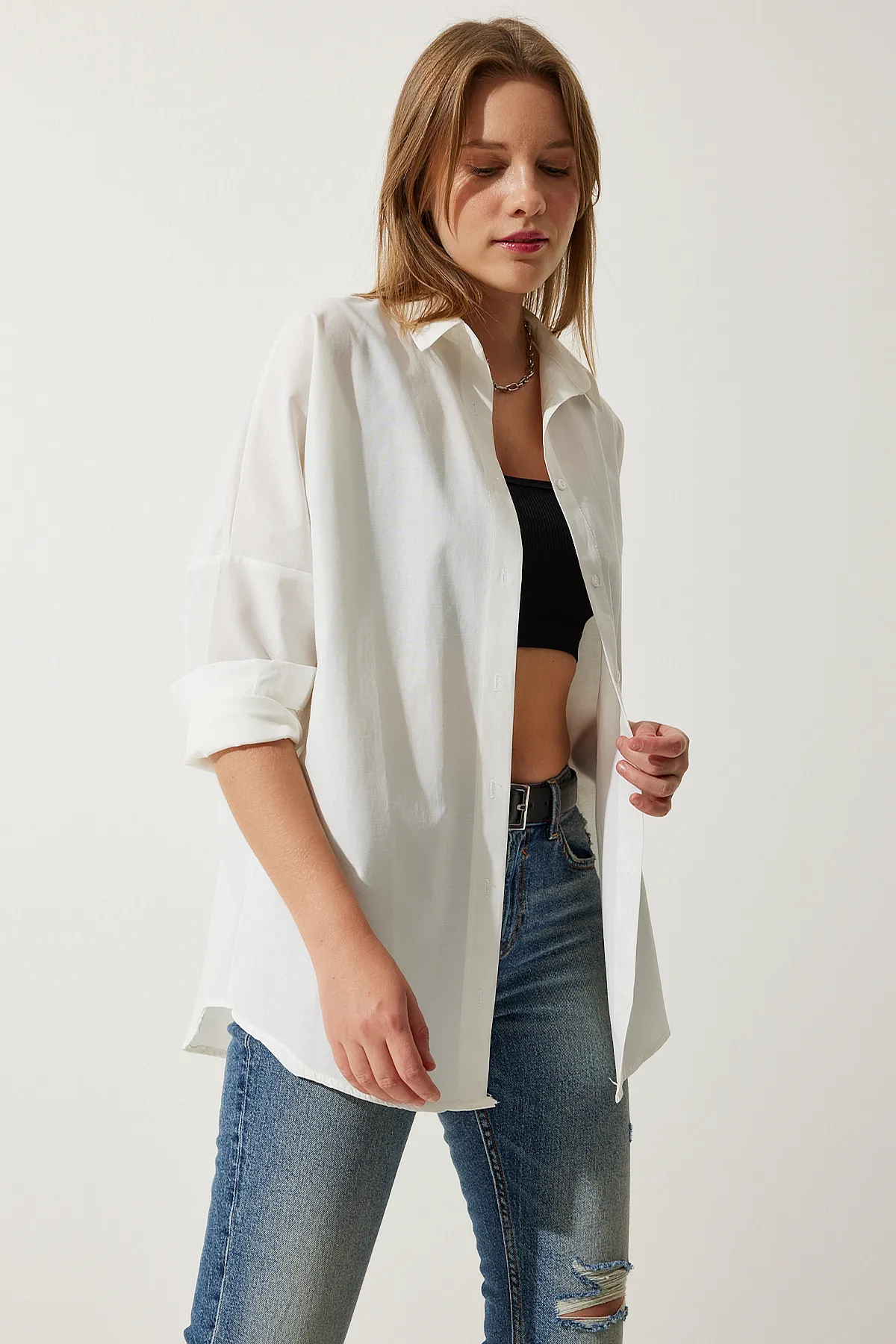 Happiness İstanbul  Ecrufarbenes, langes Basic-Shirt für Damen in Übergröße DD00842