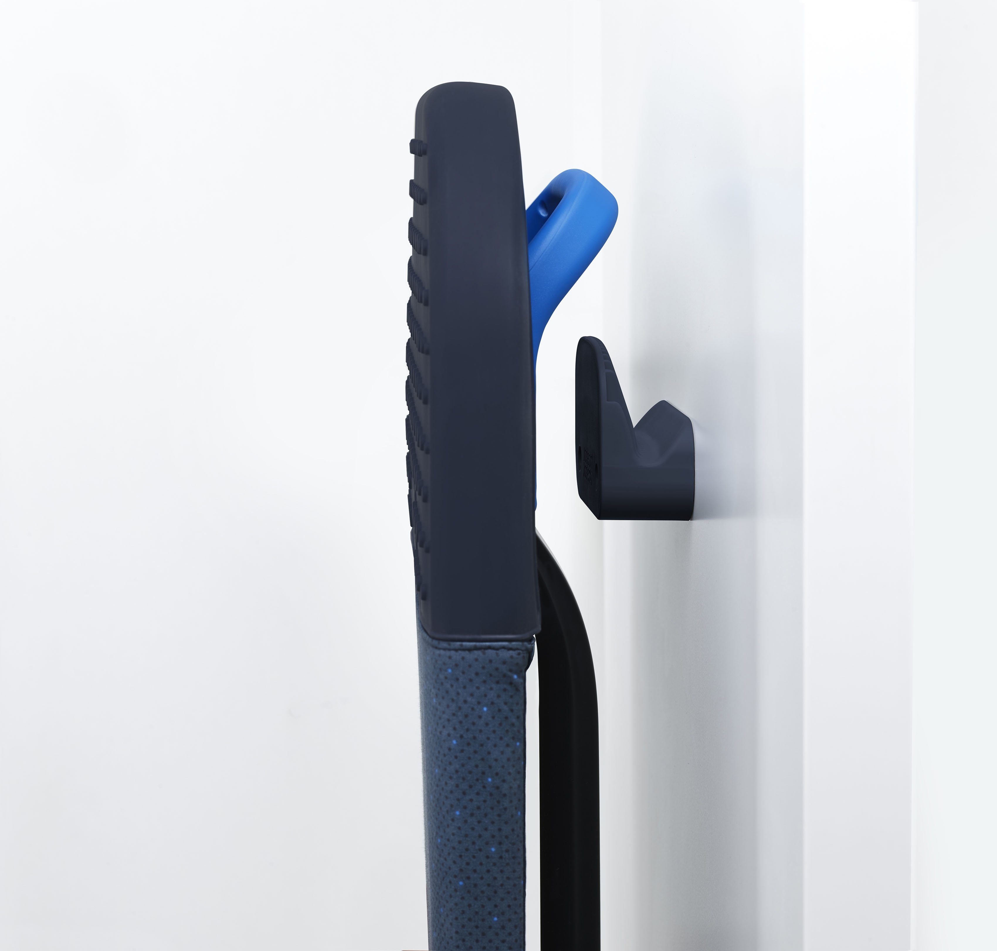 Joseph Joseph Bügelbrett Glide™ Plus, Bügelfläche 108x38 cm, DripShield™ Technologie & hitzebeständiger Silikon-Bügeleisenauflage