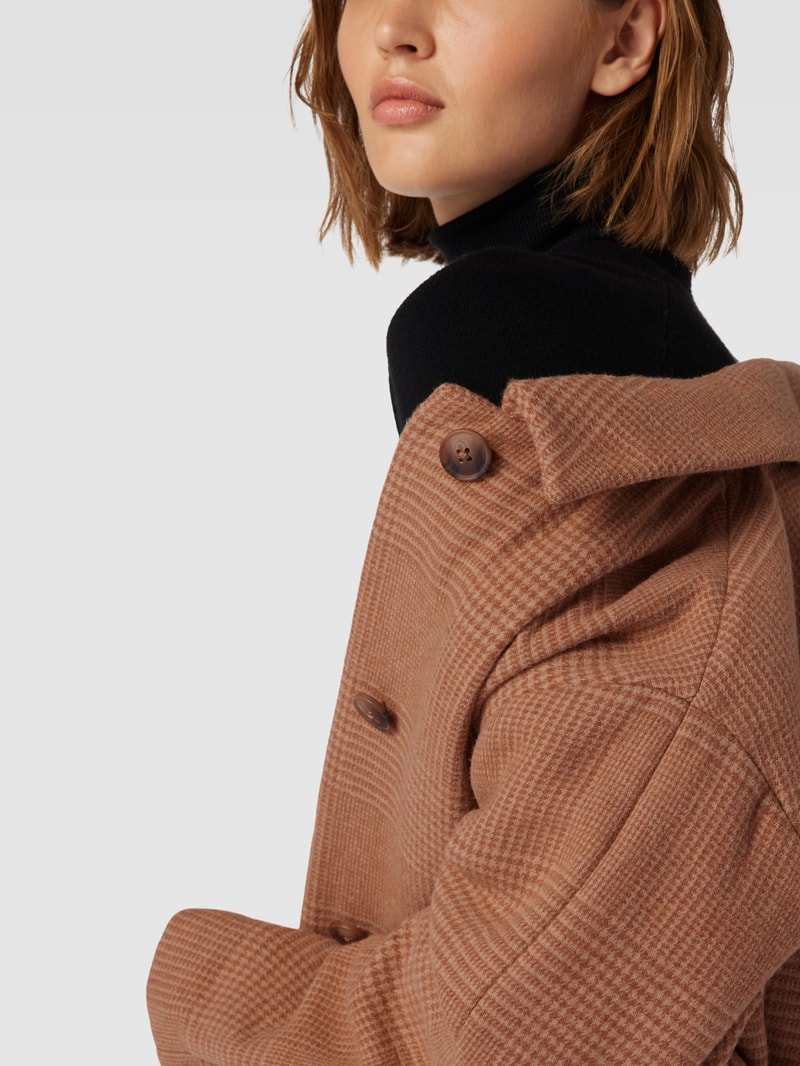 Mantel mit Allover-Muster in camel