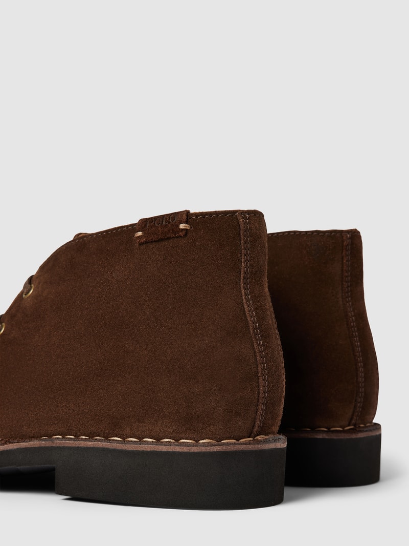 Lederschuhe mit Schnürverschluss in dunkelbraun