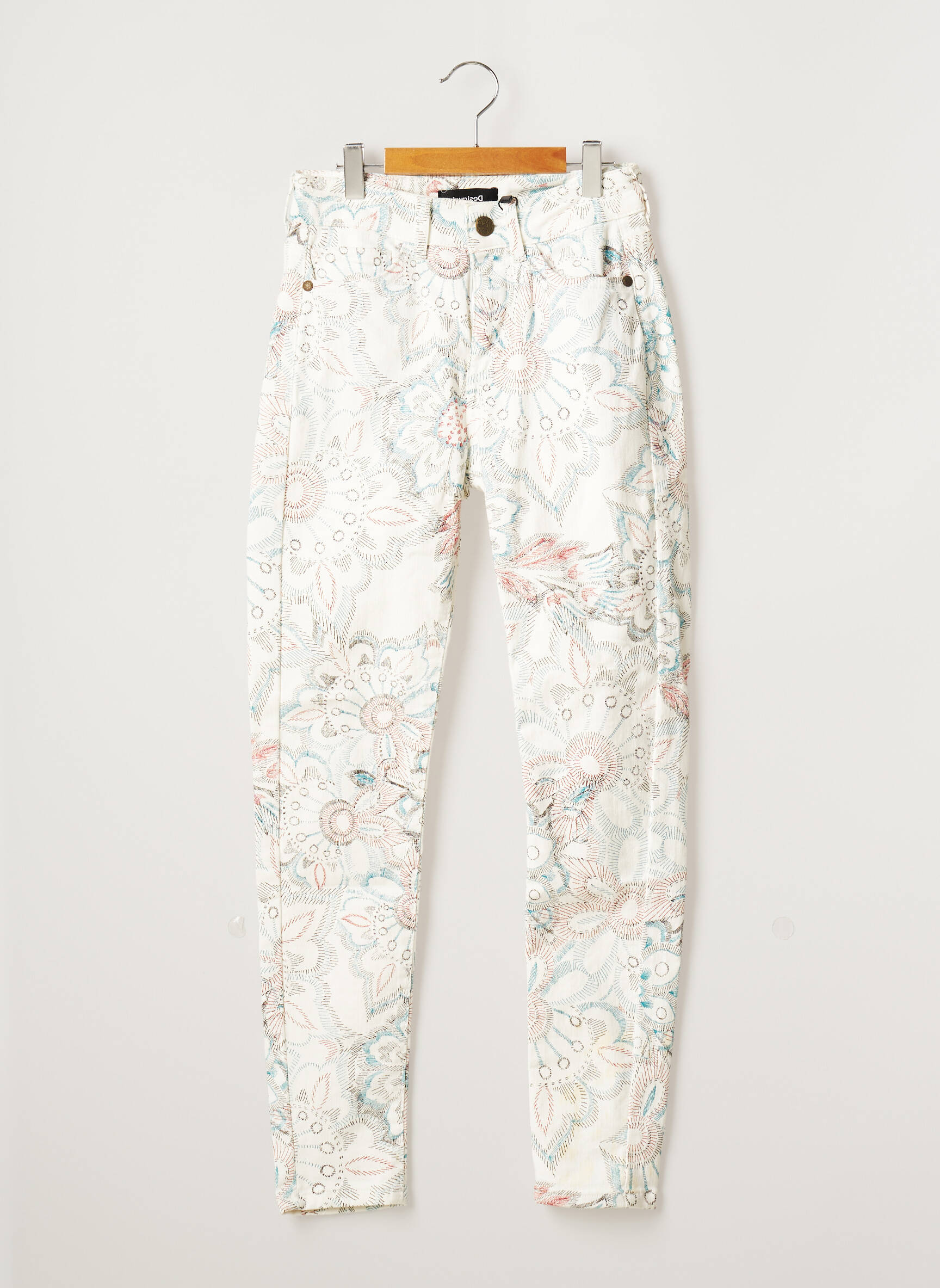 Desigual Jean Mom Femme couleur blanc
