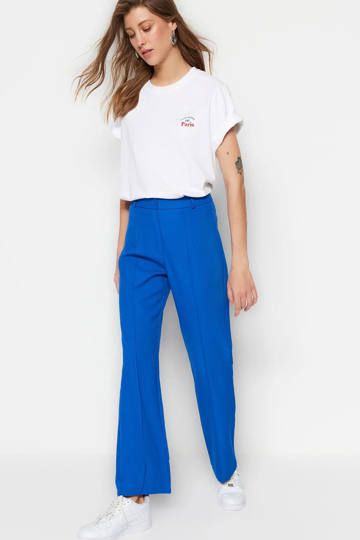 Trendyol Collection  Saks gerade/gerade geschnittene, gewebte Hose mit hoher Taille und gerippten Nähten TWOSS21PL0093