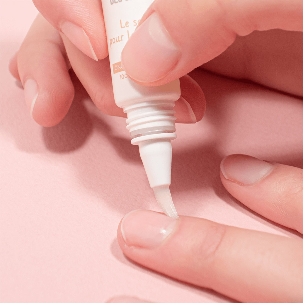 Même Le soin pour les ongles Soin