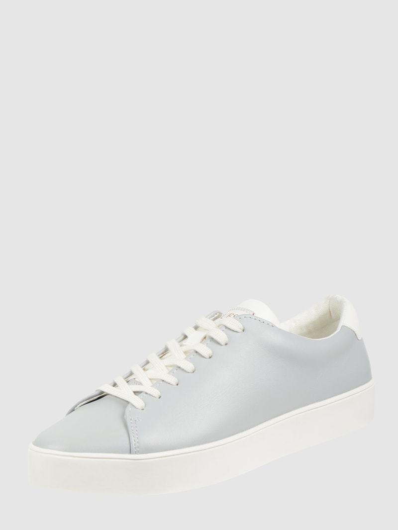 Sneaker aus Leder in hellblau