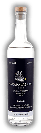 Mezcal Sacapalabras Ancestral Coyote 49,9% Mezcal Sacapalabras Ancestral Coyote 49,9% Mezcal aus 15 bis 18-jährigen, wild wachsenden Coyote-Agaven. 0,7	 Liter - Vol 49,9%