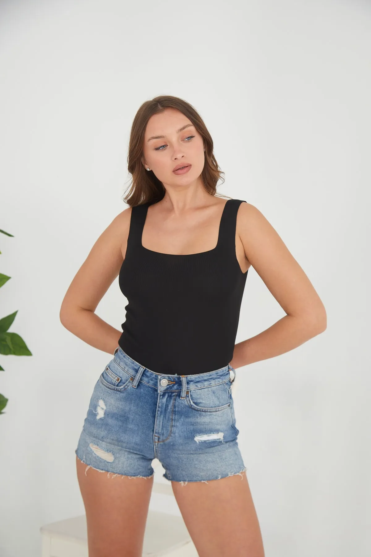 Pearls of Home  Crop Top für Damen – Schwarz – Tailliertes Crop – 15 verschiedene Farboptionen – Flexible Strickware für Sportlerinnen