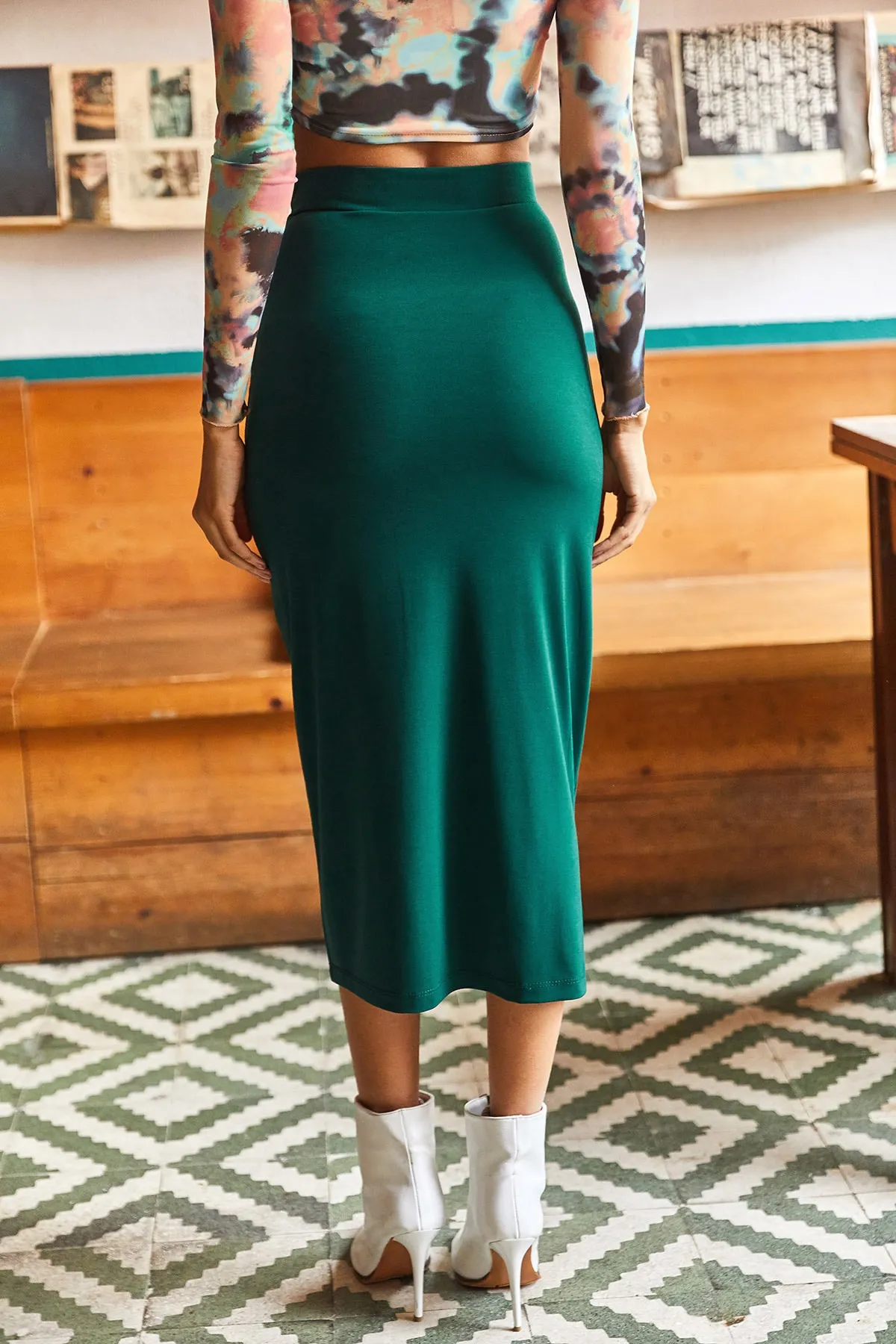 Olalook  Smaragdgrüner Midirock Sandy mit Schlitz, Detail und Reißverschluss für Damen ETK-19000229