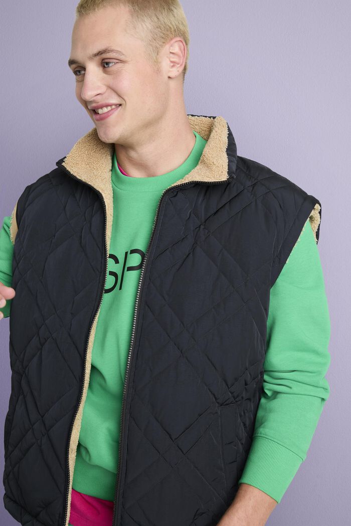 Wendesteppjacke mit abnehmbaren Ärmeln