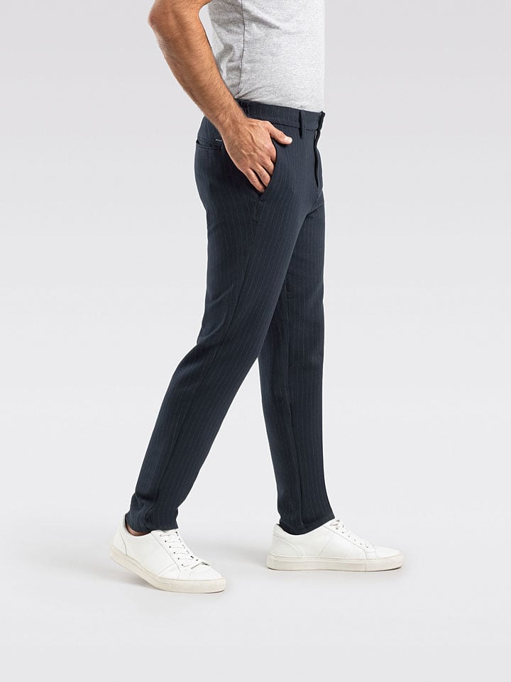 MAC Chino 