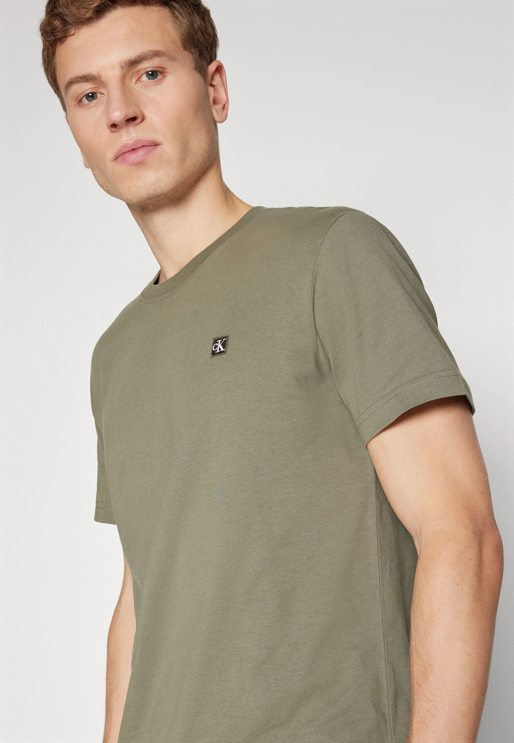 Calvin Klein Jeans BADGE TEE - Camiseta básica