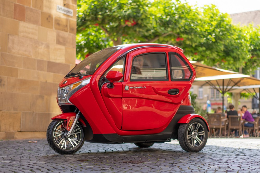 Econelo Elektro Kabinenroller Nelo 3.1  25 km/h rot