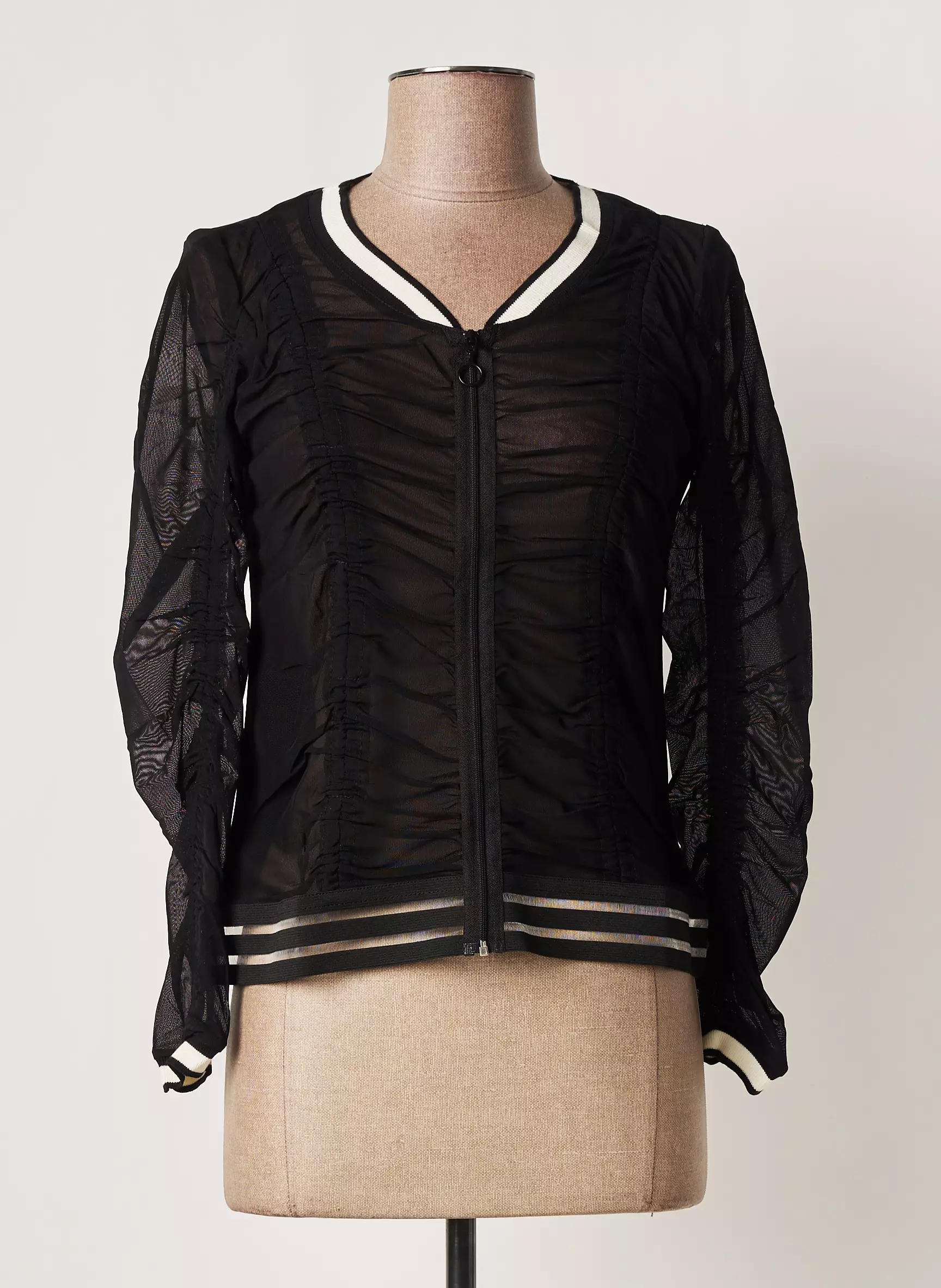 Filipine Lahoya Vestecasual Femme couleur noir