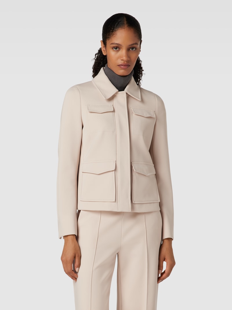 Blazer mit Pattentaschen in beige