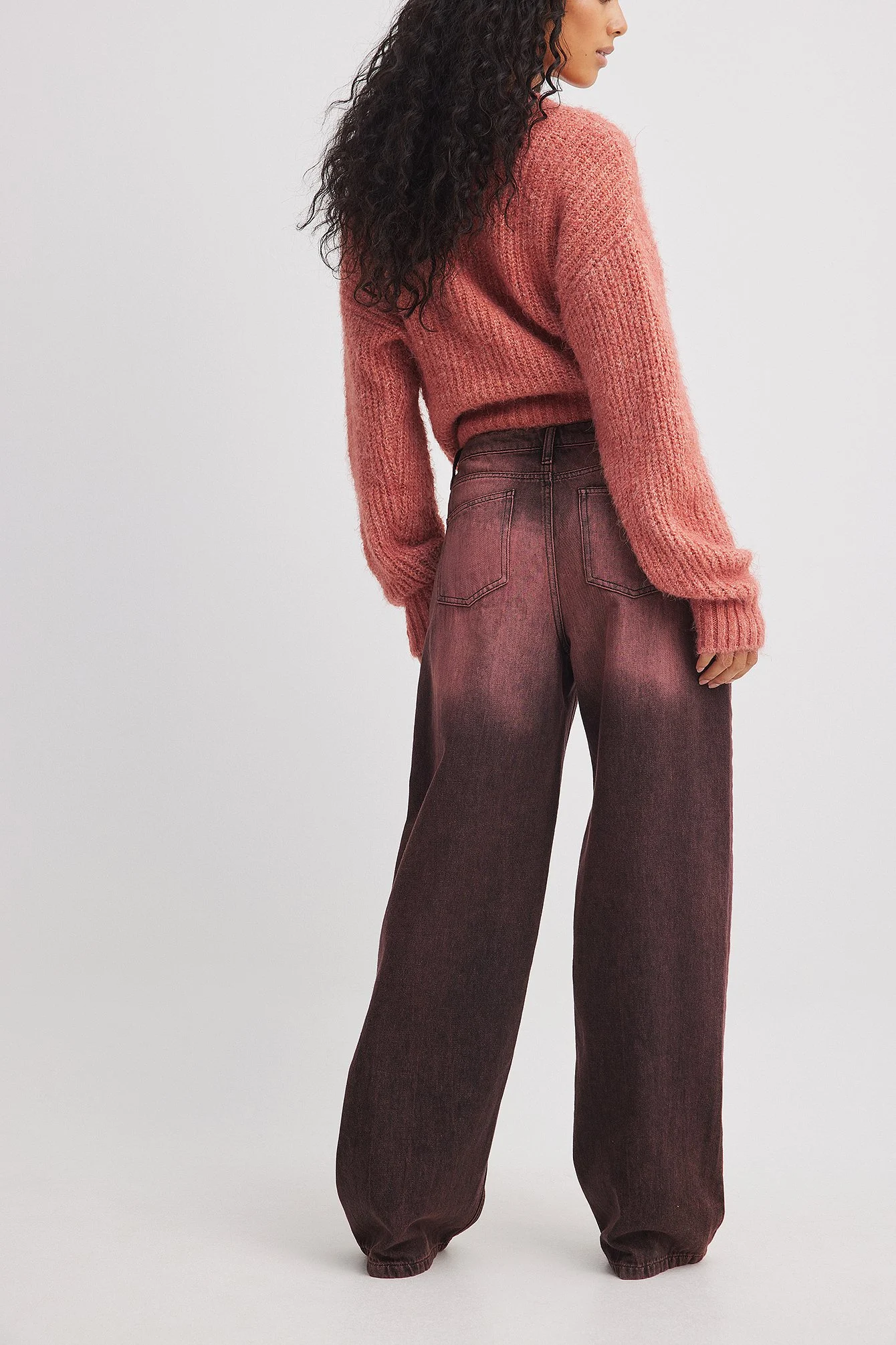 Weite Jeans mit tiefer Taille