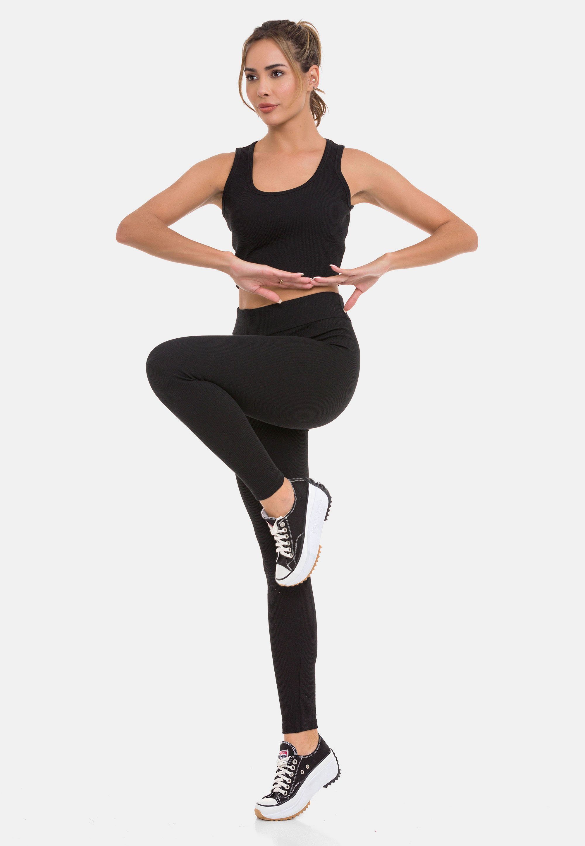 Cipo & Baxx Sportanzug, bestehend aus Crop-Top und Leggins