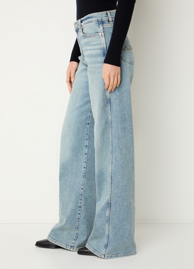 Blugi Jean Lotta, lejeri, cu talie înaltă și cu finisaj ușor, de la marca 7 For All Mankind.