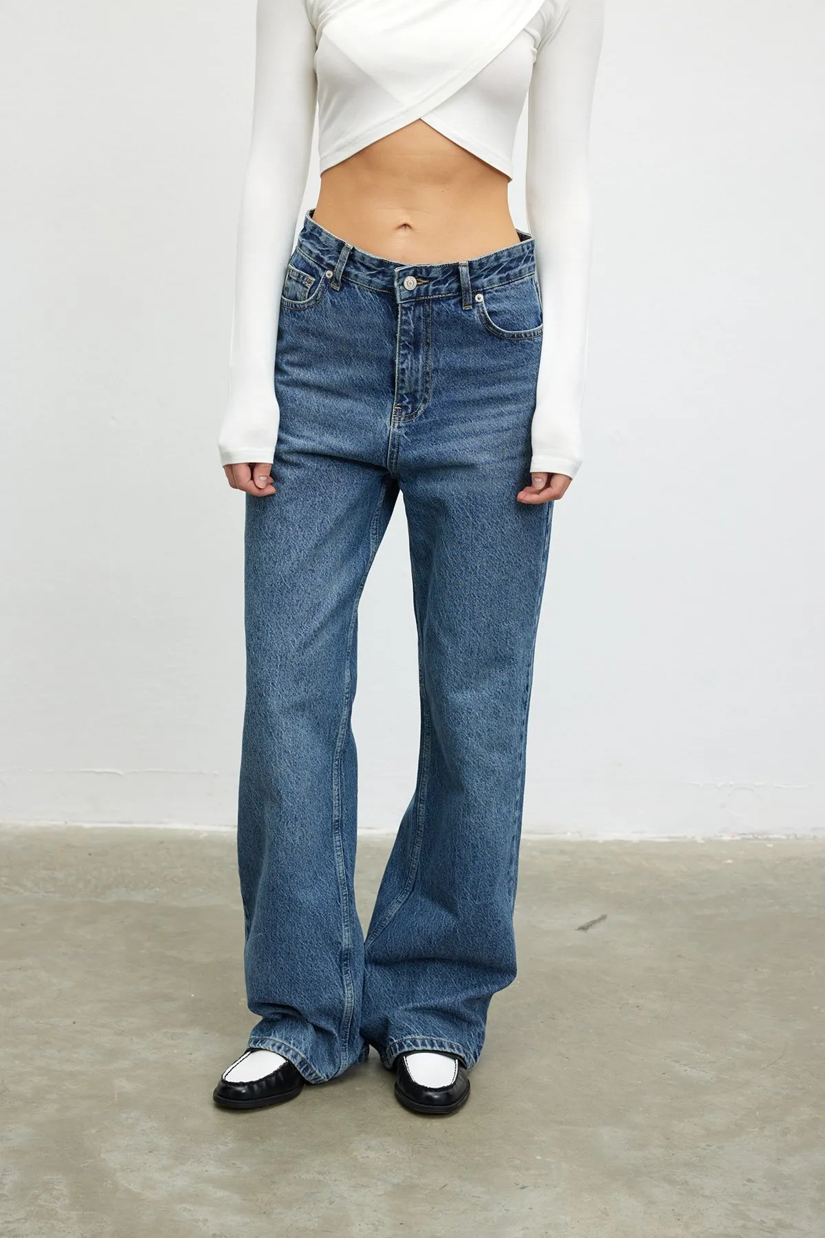 VATKALI  Superweite Jeans