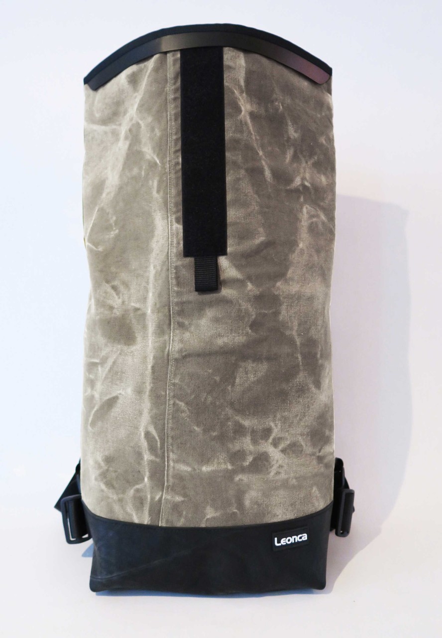 LEONCA Handtaschen khaki Rollrucksack Zeltleinen Oliv hell L
