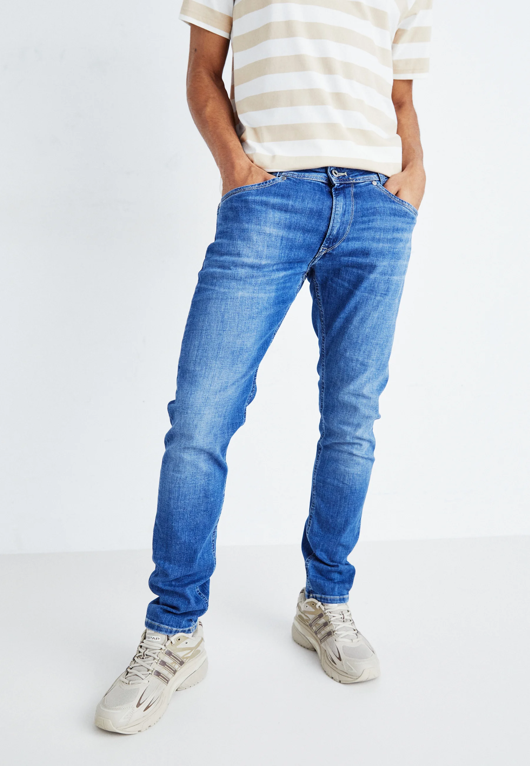 Vaqueros ajustados Pepe Jeans - Vaqueros ajustados