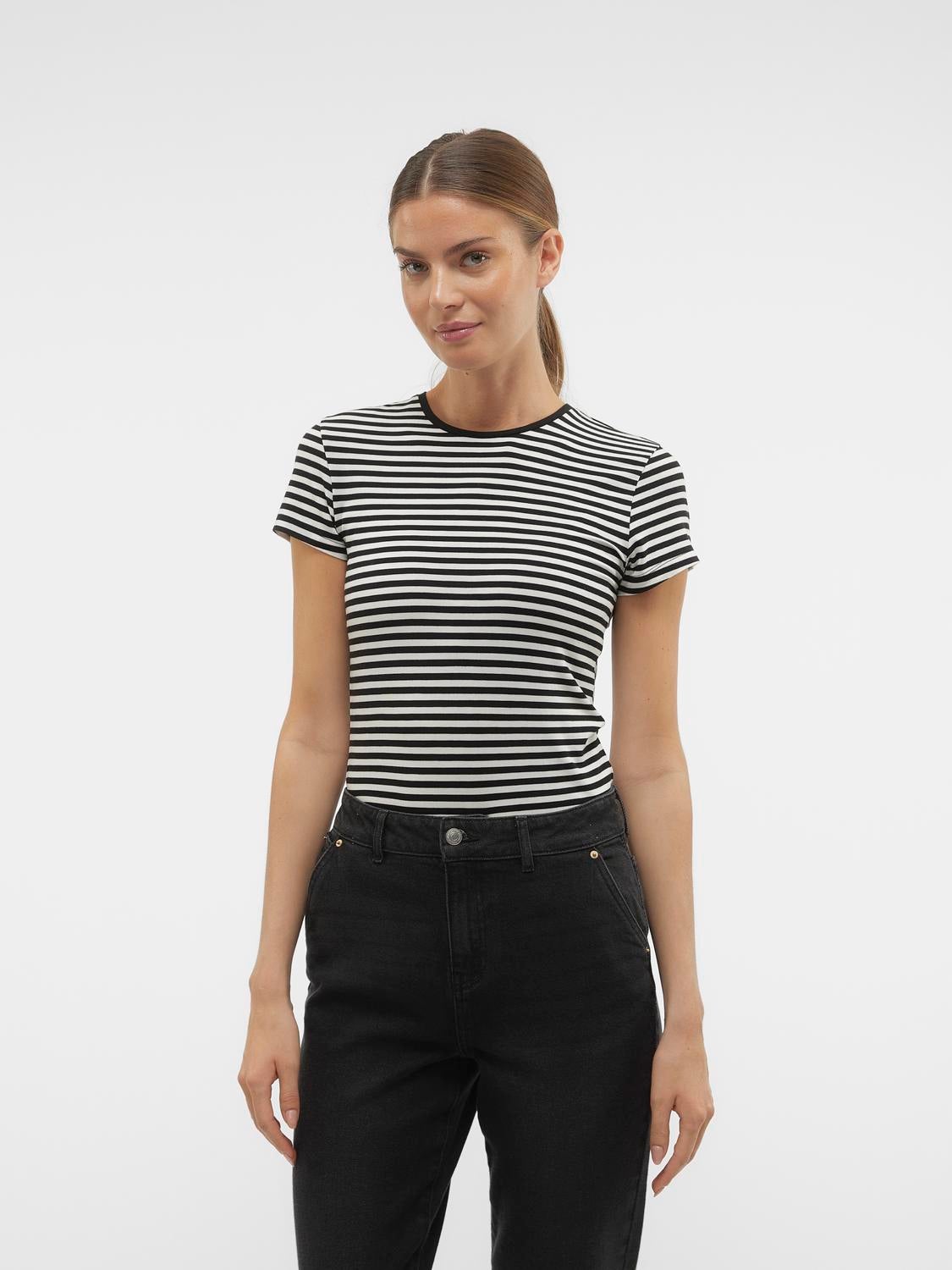 AWINES Top