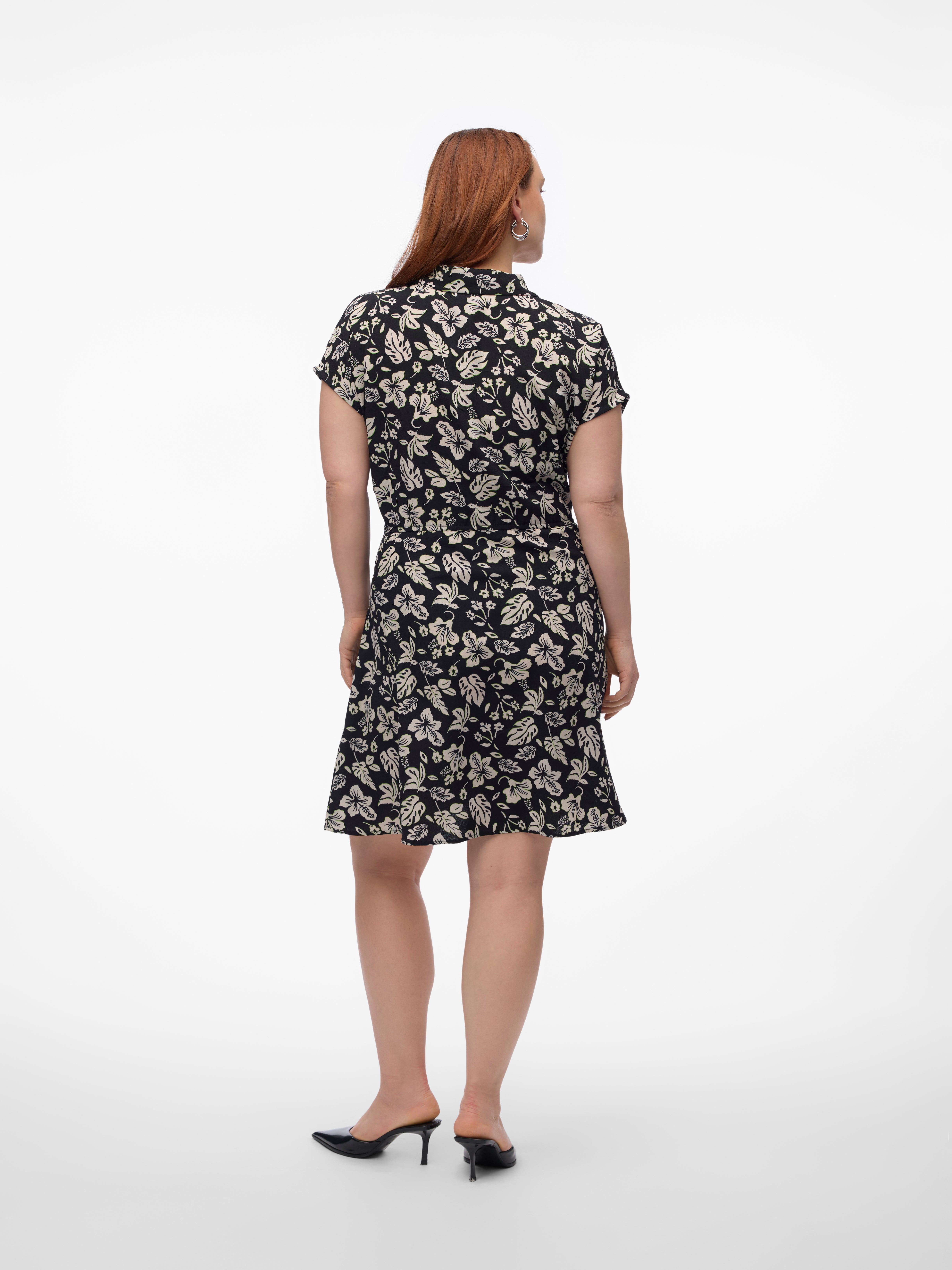 VMNEWHALLIE Kurzes Kleid