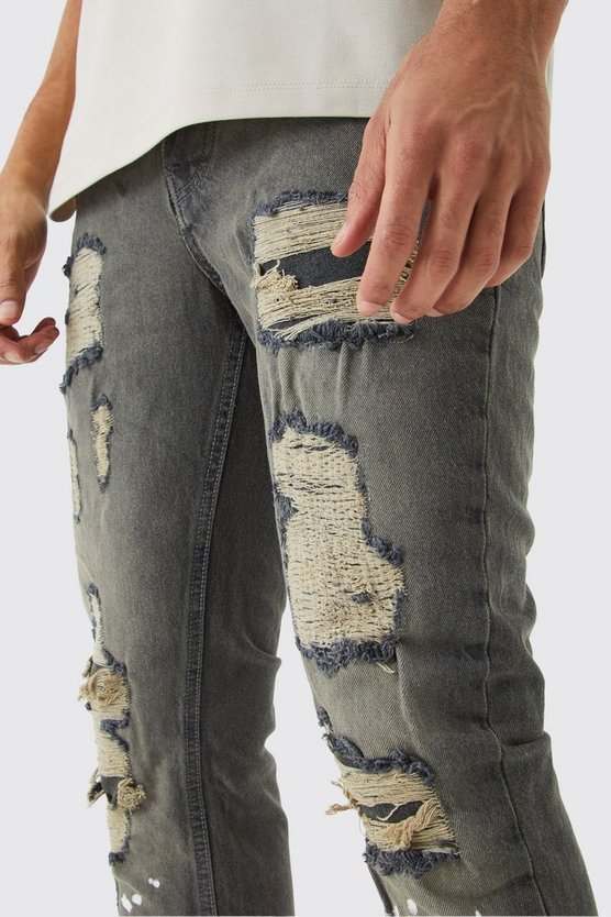 Gebleichte Slim-Fit Schlagjeans mit Rissen