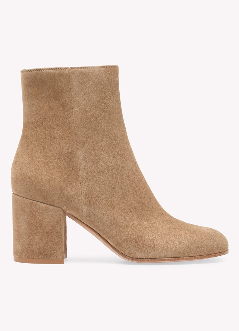 Cizma Joelle de Gianvito Rossi din piele intoarsa