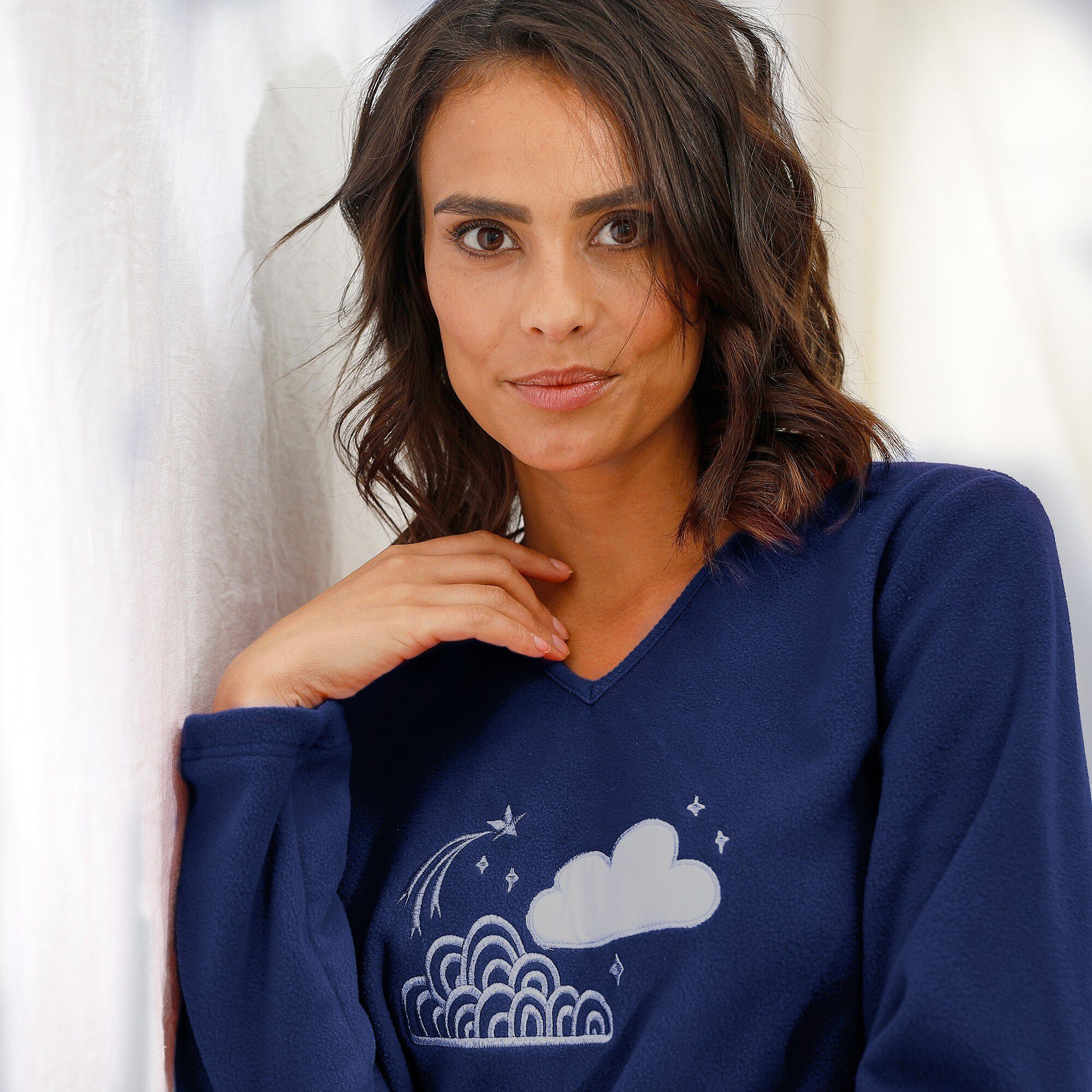 Chemise de nuit longue nuages en micro-polaire