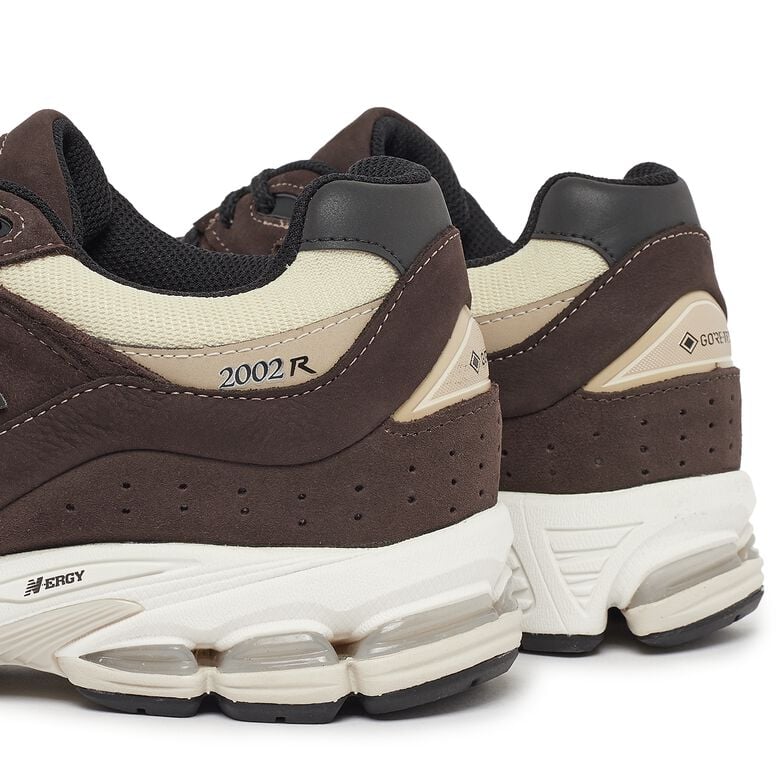 New Balance M2002RXQ schwarz