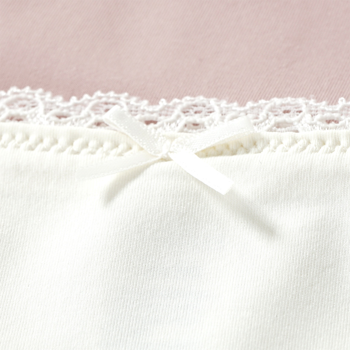 3 Damen Slips mit Spitze