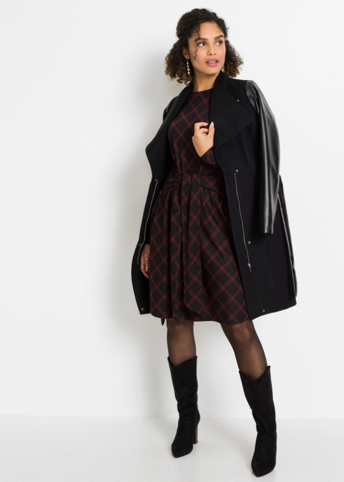 Kleid mit Bindegürtel