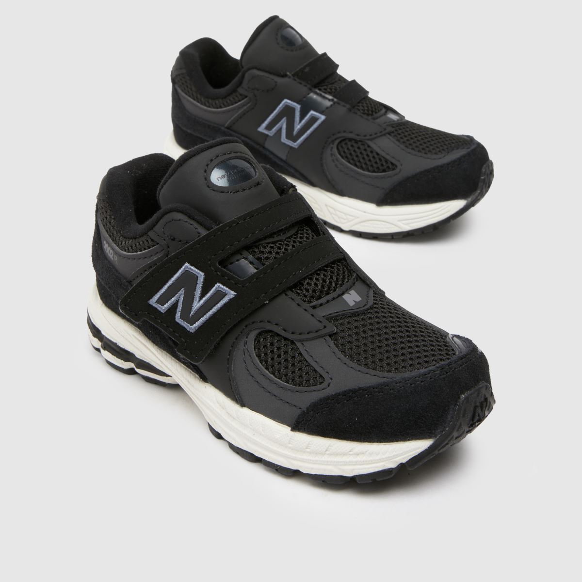 New Balance fekete 2002 V kisgyermek cipő