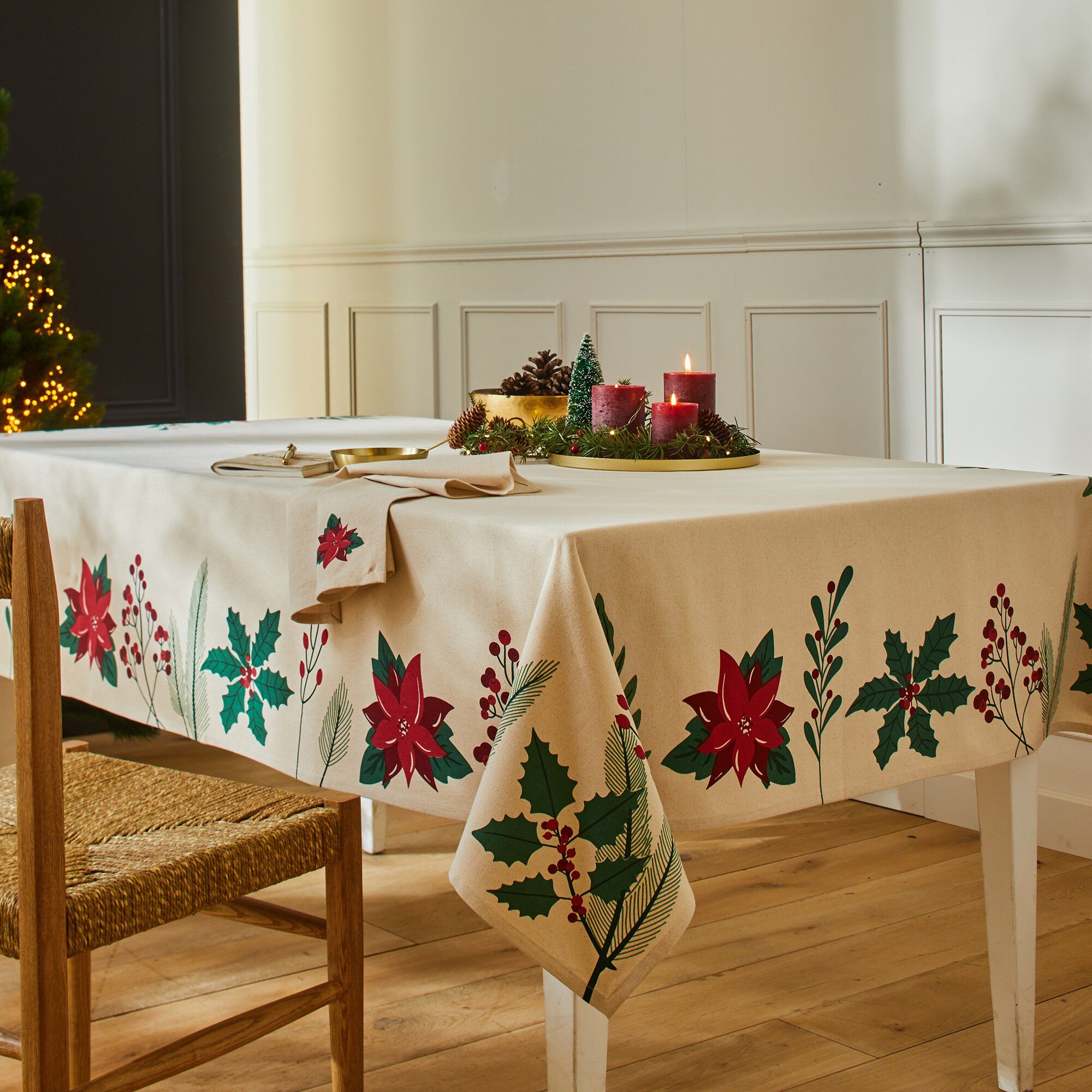Nappe imprimée houx et poinsettia