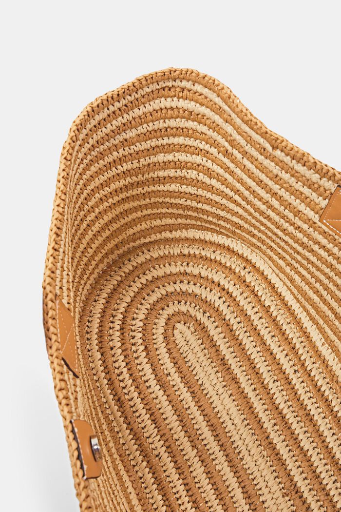Basttasche mit Details in Lederoptik