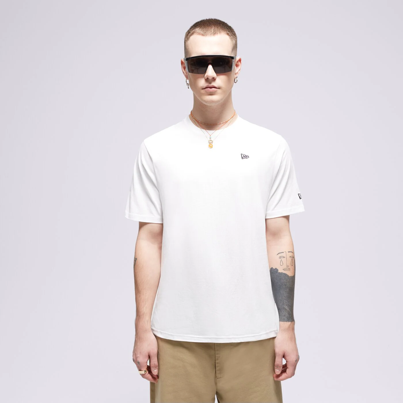 NEW ERA T-SHIRT NE ESSENTLS NONE Weiß
