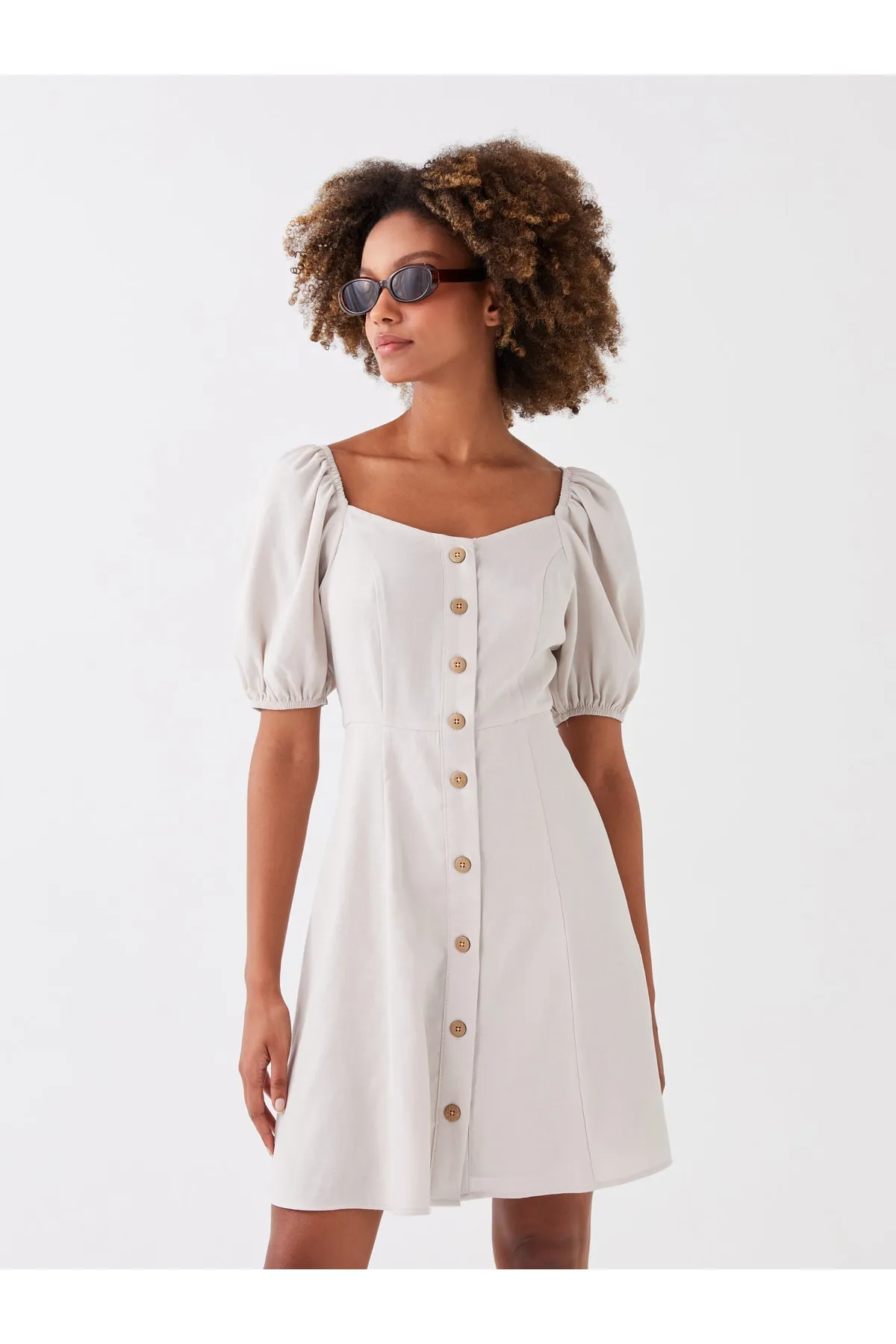 LC Waikiki  Gerades, kurzärmliges Damenkleid mit U-Ausschnitt