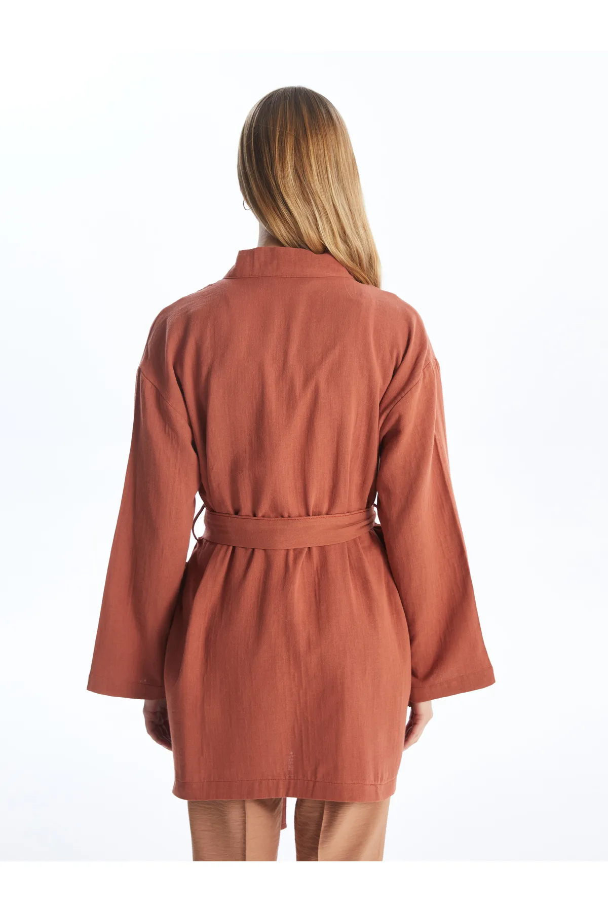 LC Waikiki  Einfarbiger langärmliger Damen-Kimono mit Schalkragen